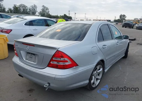 2007 Mercedes-Benz C 230 Sport из США, поврежденный, VIN WDBRF52H57F936238